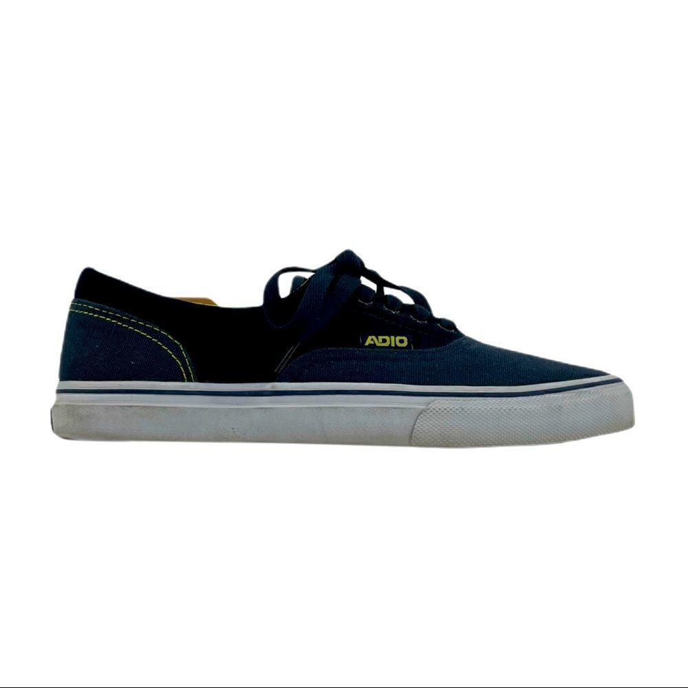 Adio Low Canvas Shoes 
